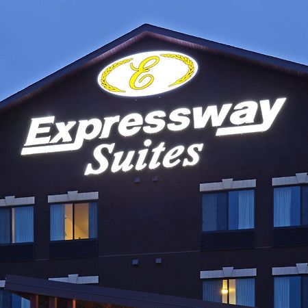 Grand Forks Lodge And Suites Εξωτερικό φωτογραφία