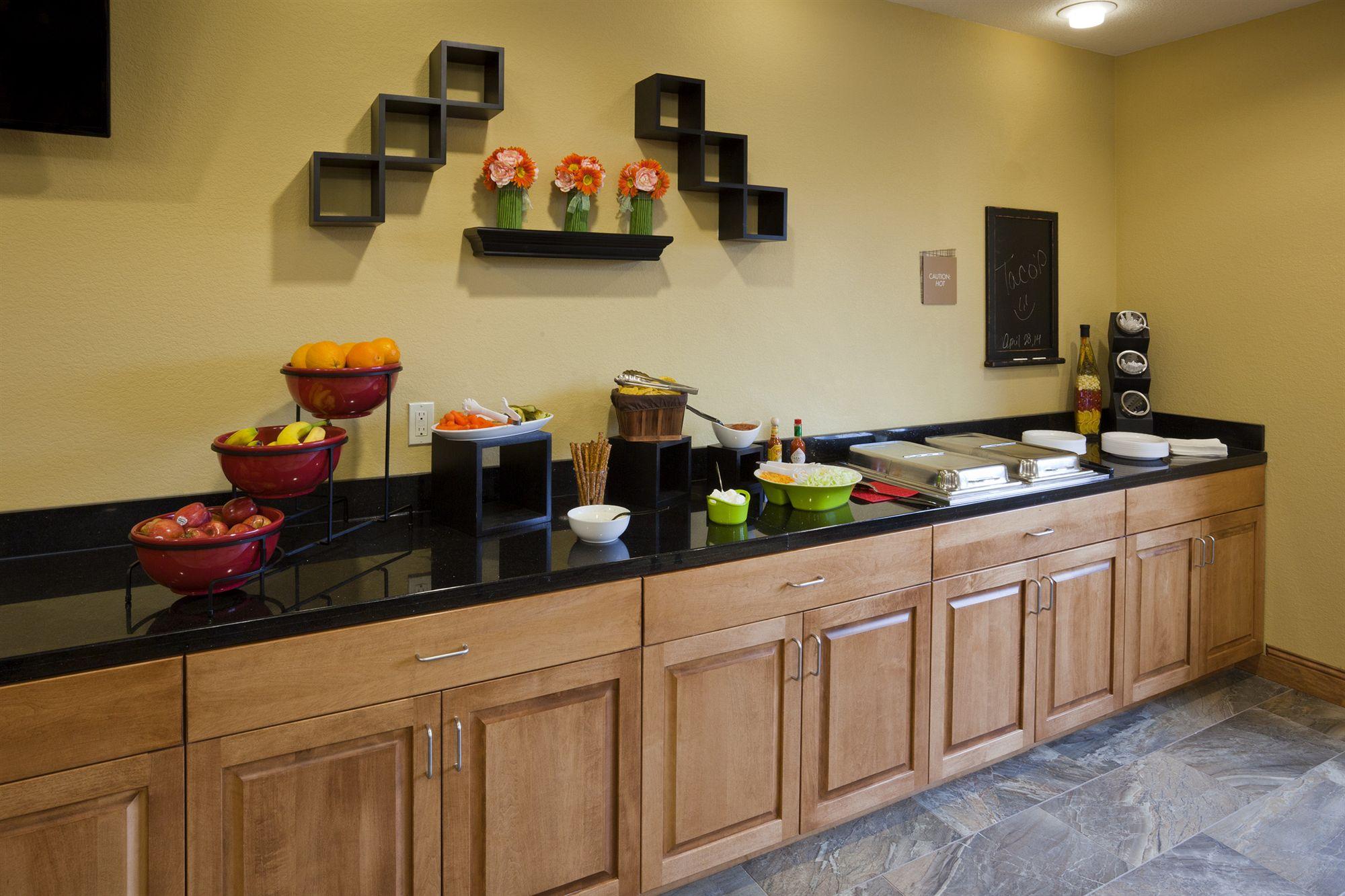 Grand Forks Lodge And Suites Εξωτερικό φωτογραφία